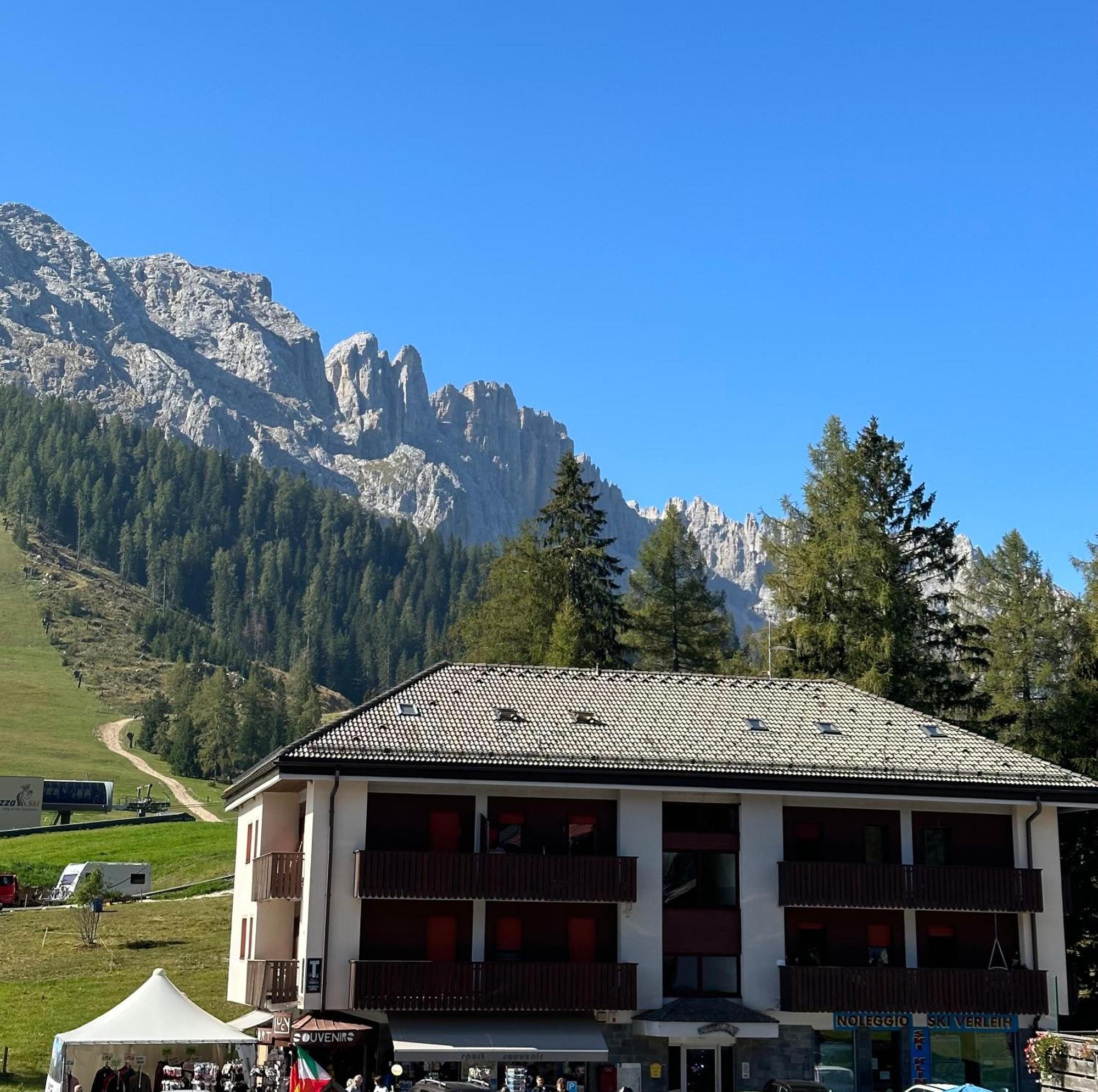Costalungahouse Trekkingbikeski Selfcheck-In Apartment Carezza al Lago Exterior foto