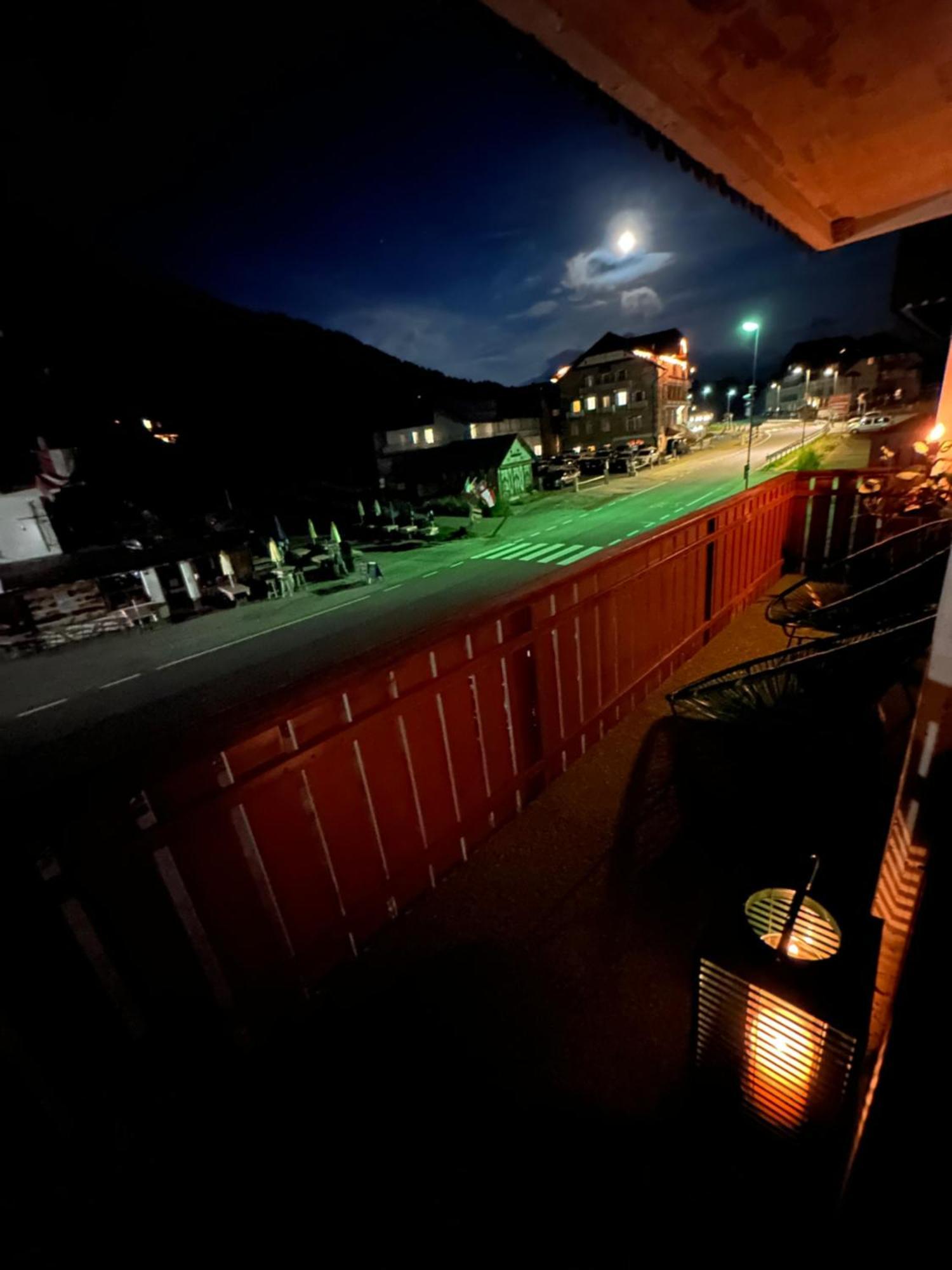 Costalungahouse Trekkingbikeski Selfcheck-In Apartment Carezza al Lago Exterior foto