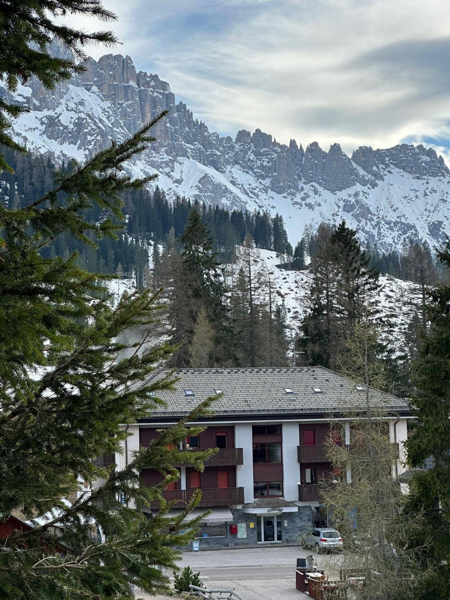 Costalungahouse Trekkingbikeski Selfcheck-In Apartment Carezza al Lago Exterior foto